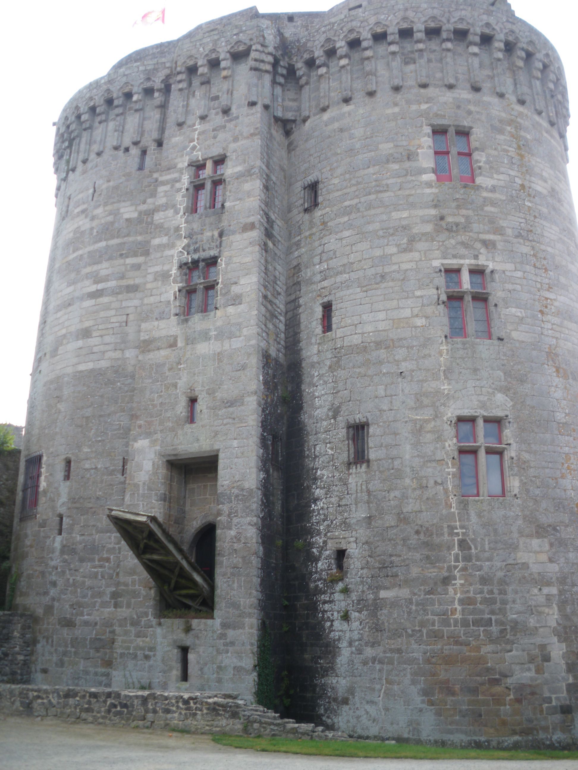 Chateau De Dinan En Bretagne