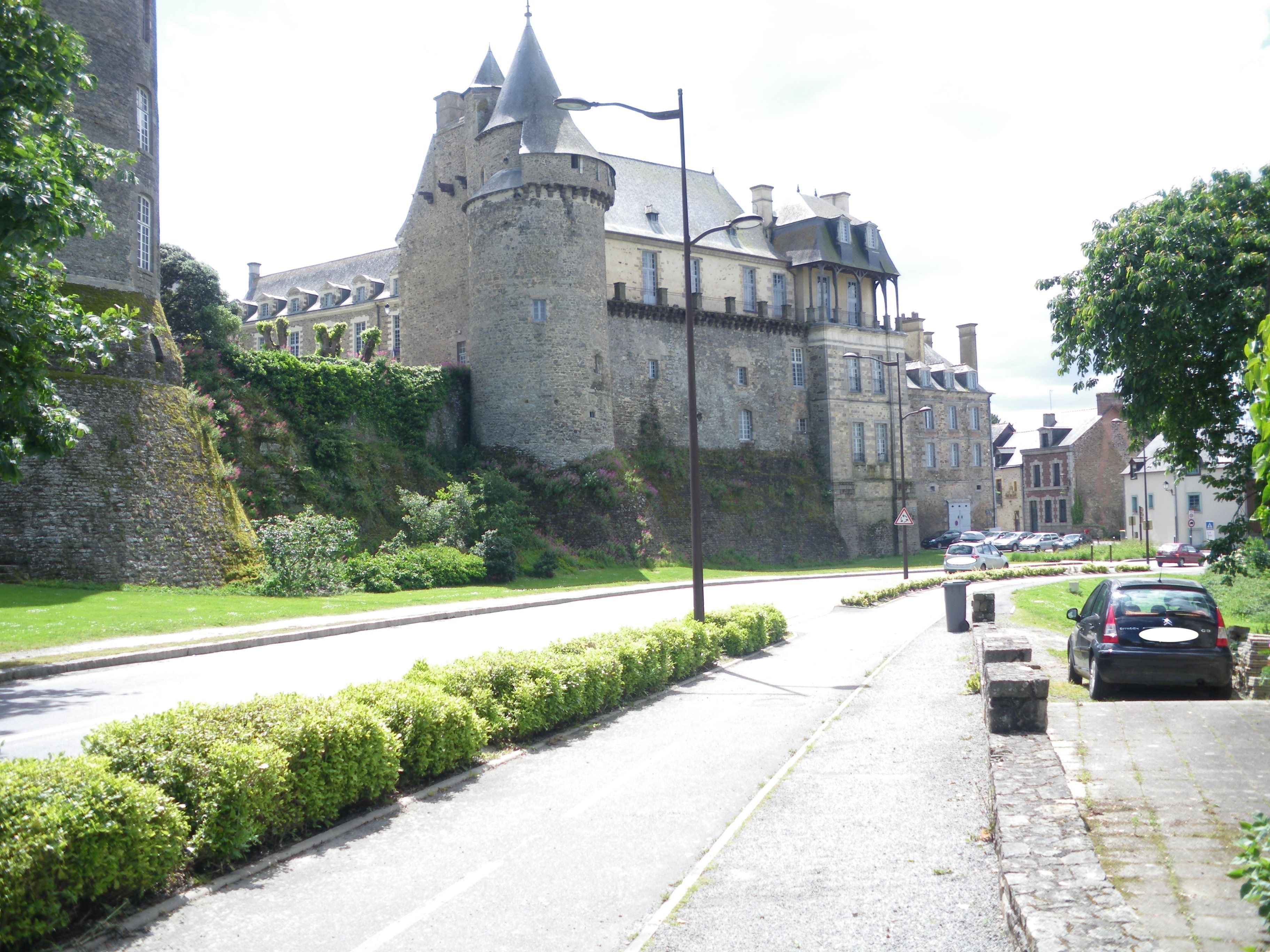 Château De Châteaugiron Ille Et Vilaine Bretagne