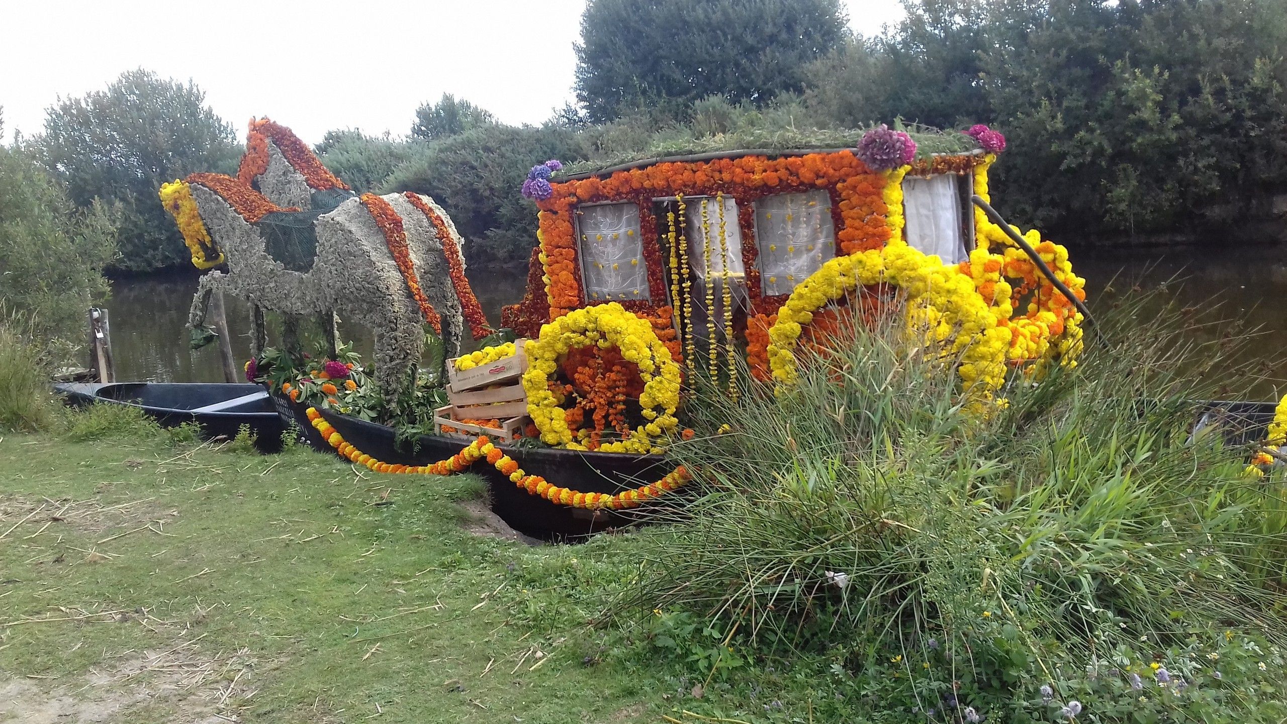 Fete Des Chalands Fleuris Saint Andre Des Eaux 2022